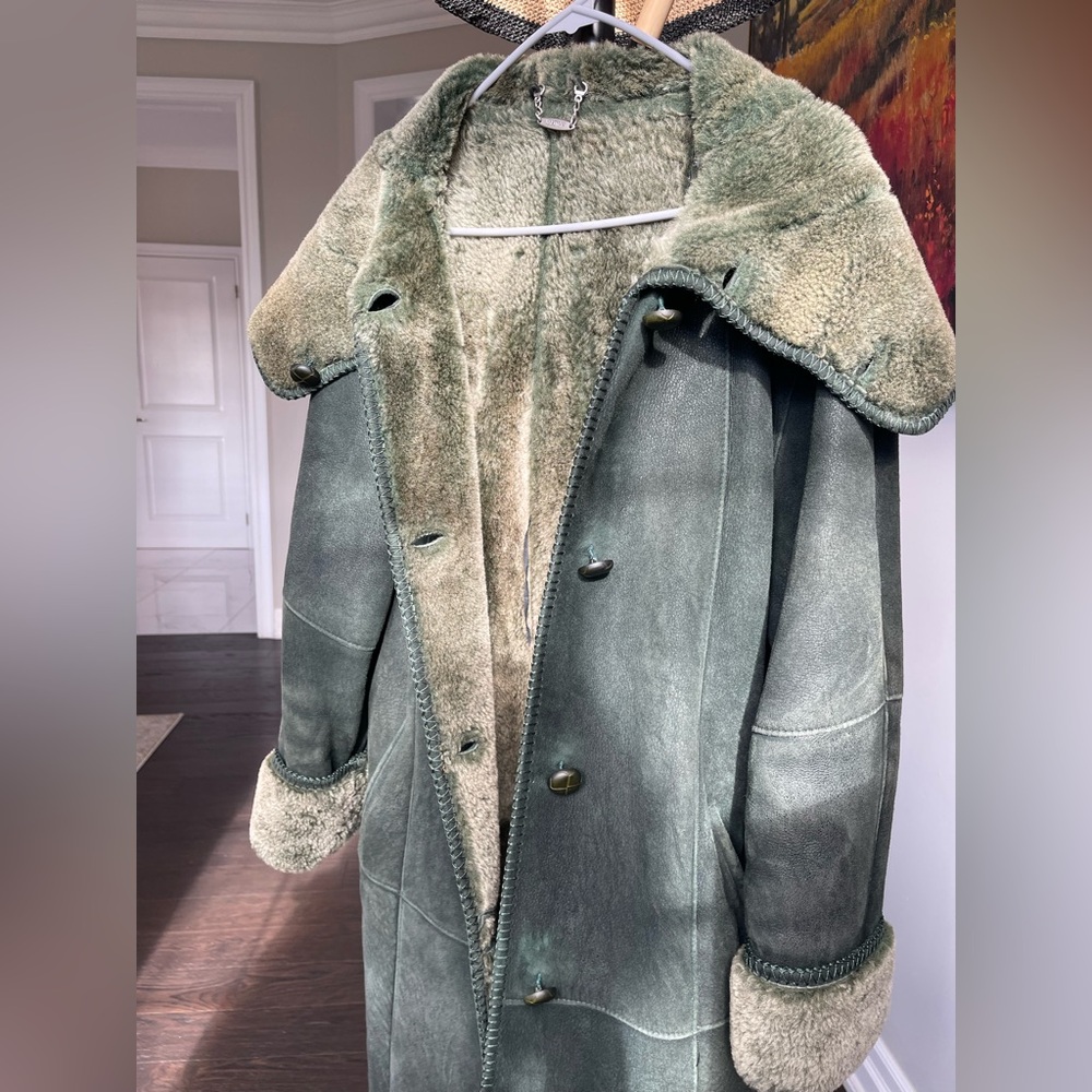 HARTMAN Shearling Coat | Vintage Green Sheepskin Suede Fur Jacket - Picture 9 of 17